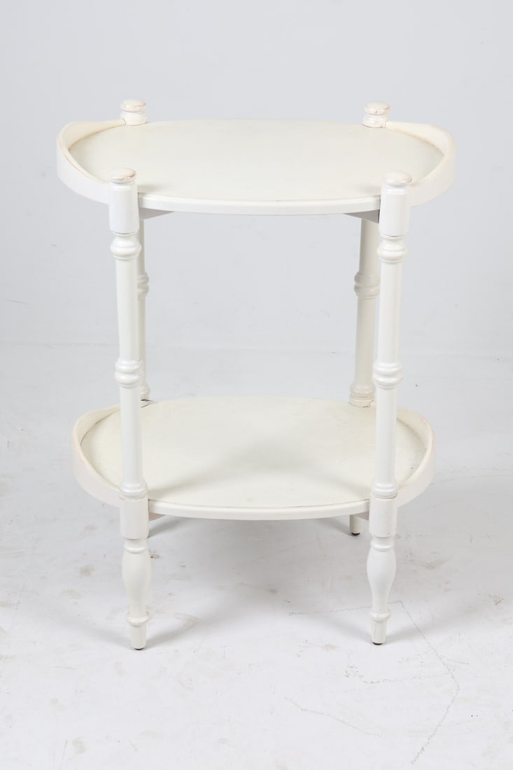 WHITE PAINTED SIDE TABLE - 3