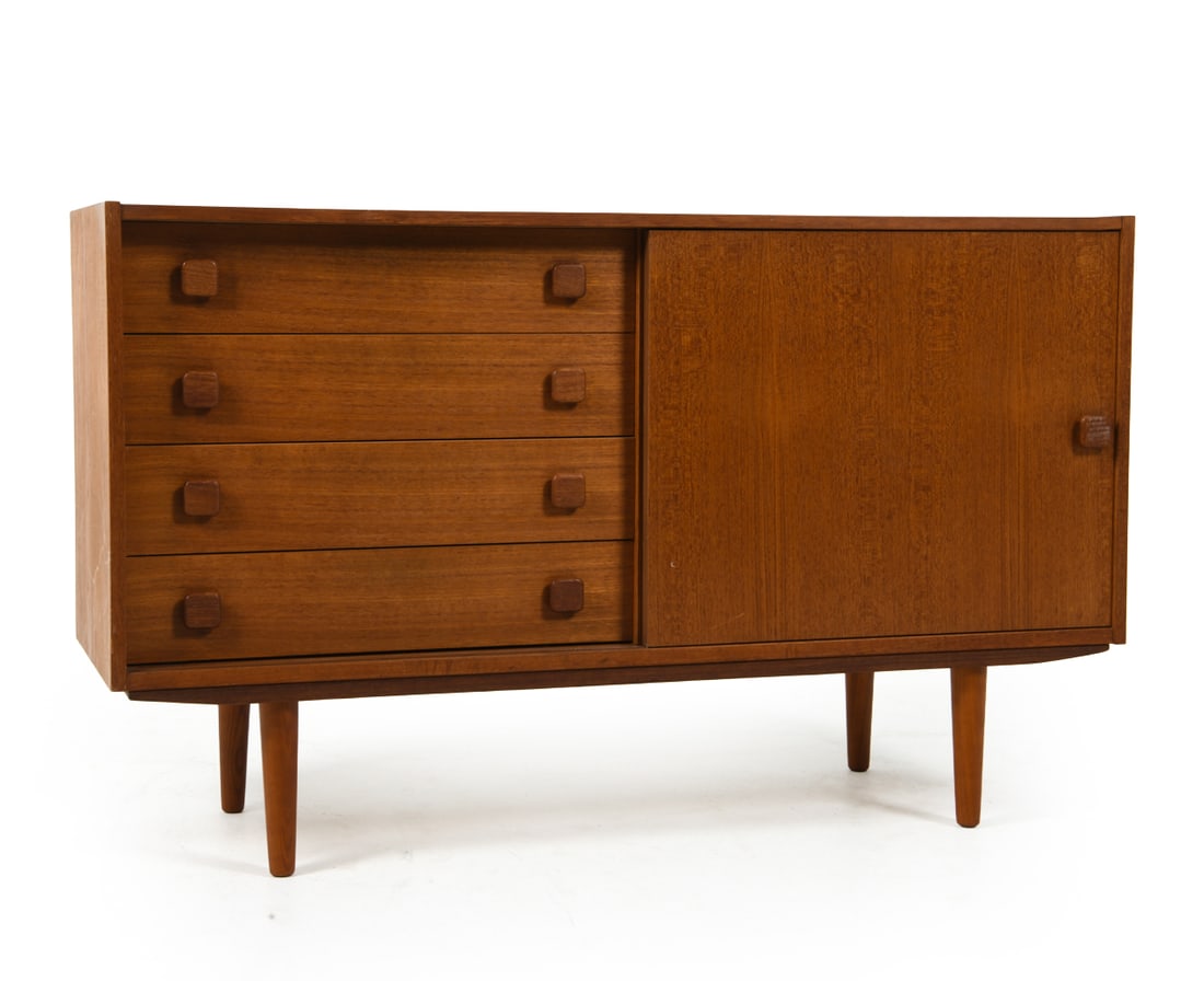 DOMINO MOBLER DANISH TEAK CABINET C. 1960S (1 of 17)