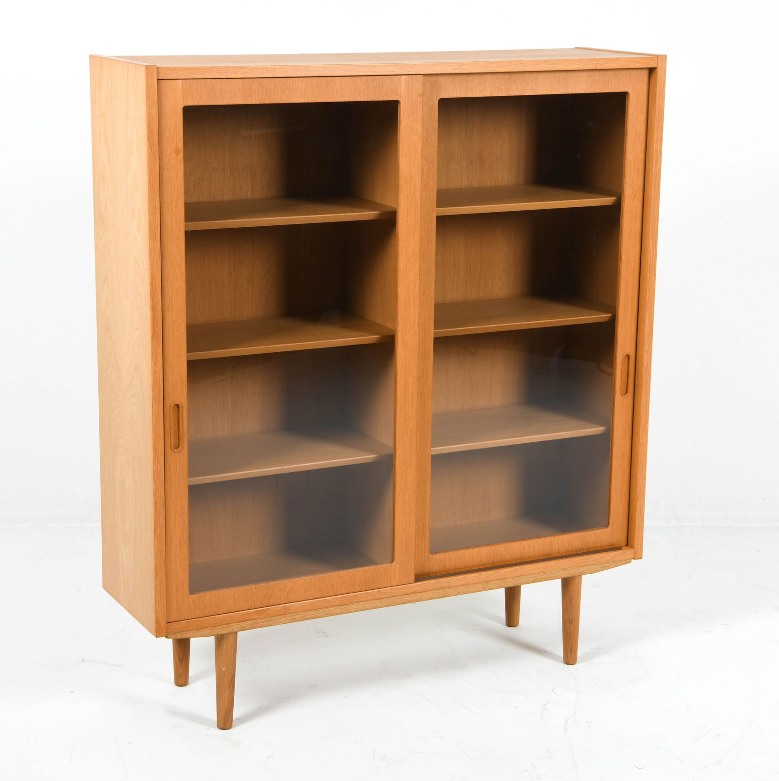CARLO JENSEN FOR HUNDEVAD DANISH OAK CABINET 1960S (1 of 12)