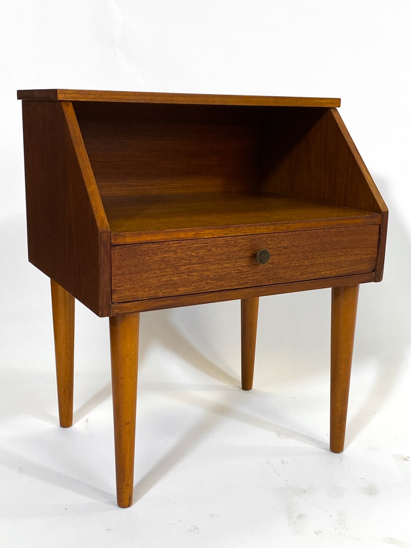 DANISH TEAK NIGHSTAND SIDE TABLE C. 1960S (1 of 12)