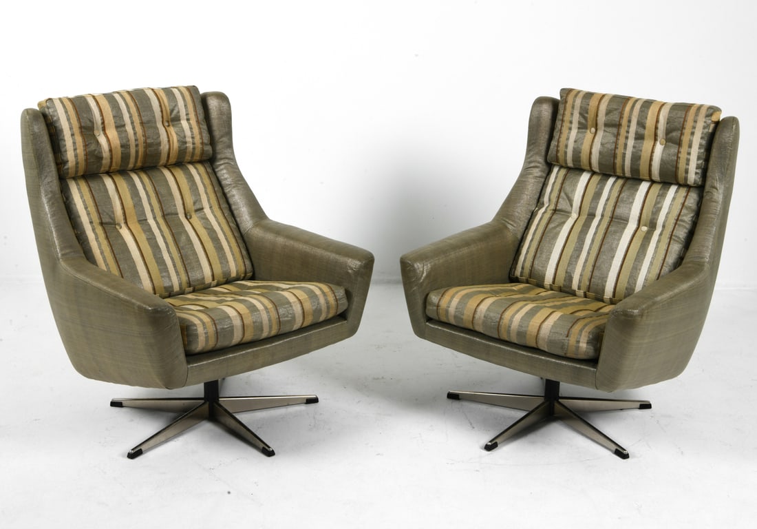PAIR OF SPACE AGE DANISH SWIVEL EASY CHAIRS 1970S (1 of 12)