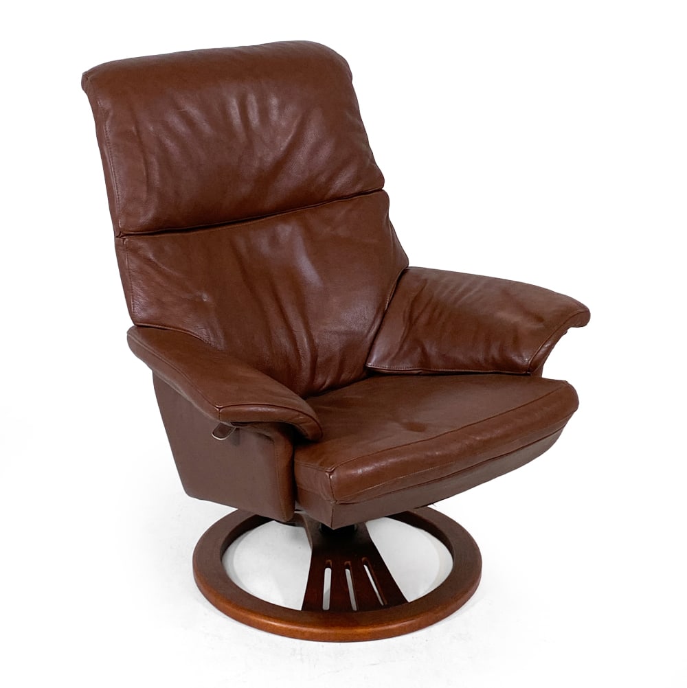 SCANDINAVIAN LEATHER & BEECH EASY CHAIR (1 of 10)