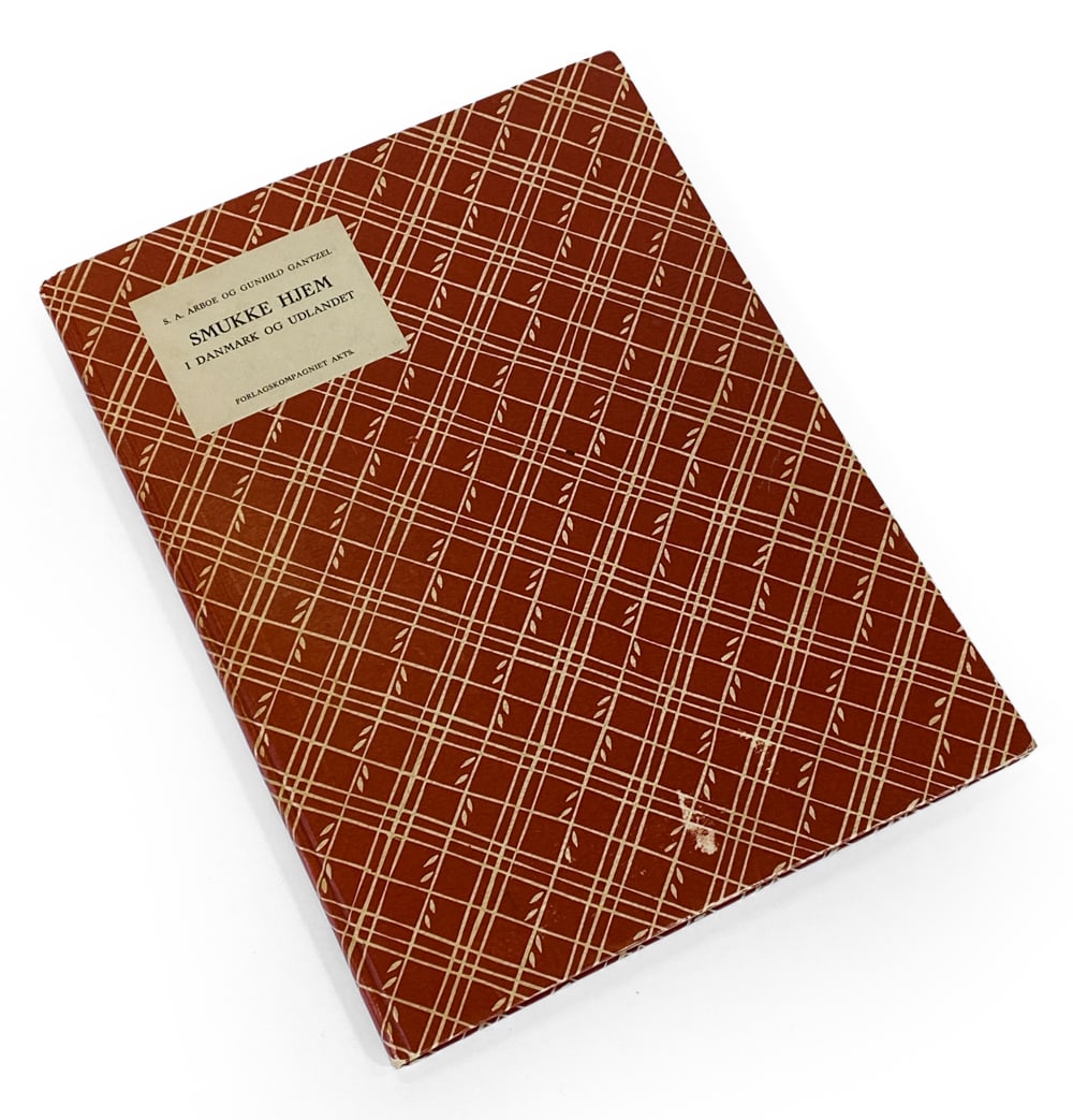 VINTAGE DANISH INTERIOR DESIGN BOOK 1944: "Beautiful Homes in Denmark and Abroad" by S. A. Arboe and Gunhild Gantzel. Published in 1944. Includes various photos of furniture and decorated rooms in antique styles. Dimensions: L 13.75" x W 10.5