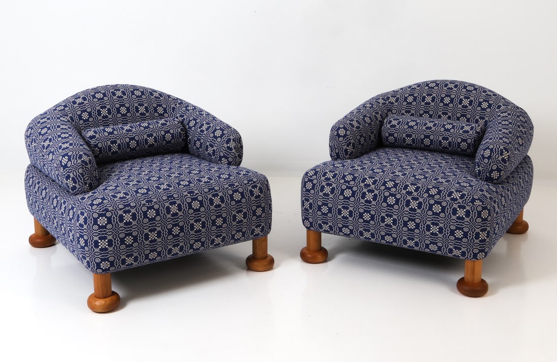 PAIR TYLER HAYS FOR BDDW CAUBEEN CLUB CHAIRS: Caubeen club chairs with bolster style back support upholstered in BDDW fabric #391(Lovers Knot) & cherry feet. Dimensions: H 25" x W 33" x D 38" x SH 18" Condition: No issues to note.