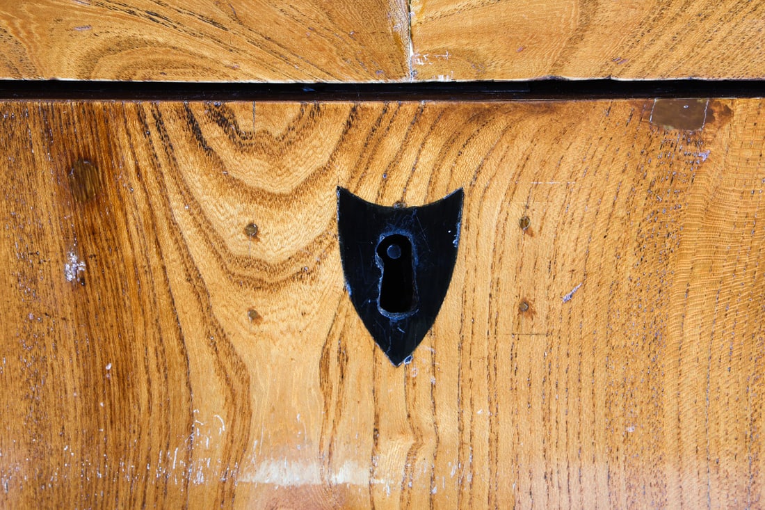 BIEDERMEIER STYLE WALNUT SECRETARY CHEST - 20