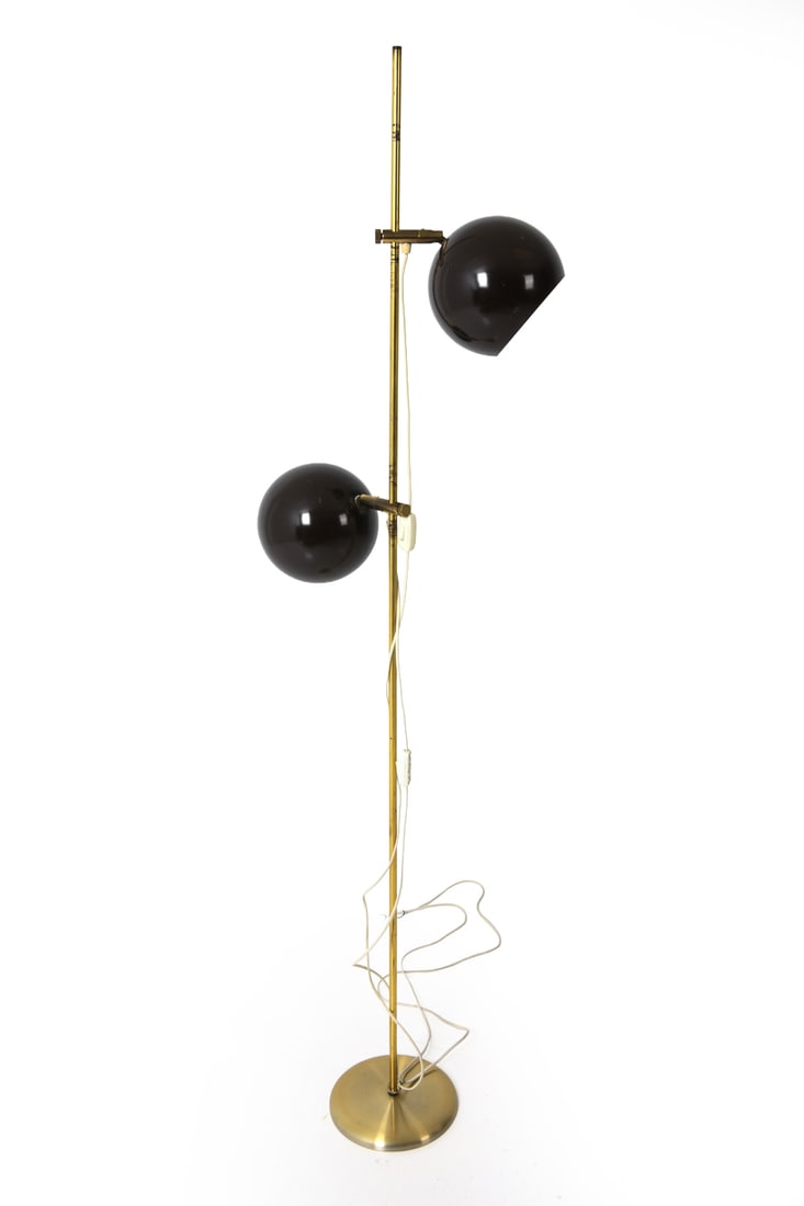 HEMI STYLE SWEDISH BRASS EYEBALL FLOOR LAMP 1960S: Double eyeball design, brass pole with adjustable mechanism. Engraved OMI mark on socket. Sweden, circa 1960's. Dimensions: H 68" x W 20" x D 7" Condition: Wear consistent with age and use. Untested,