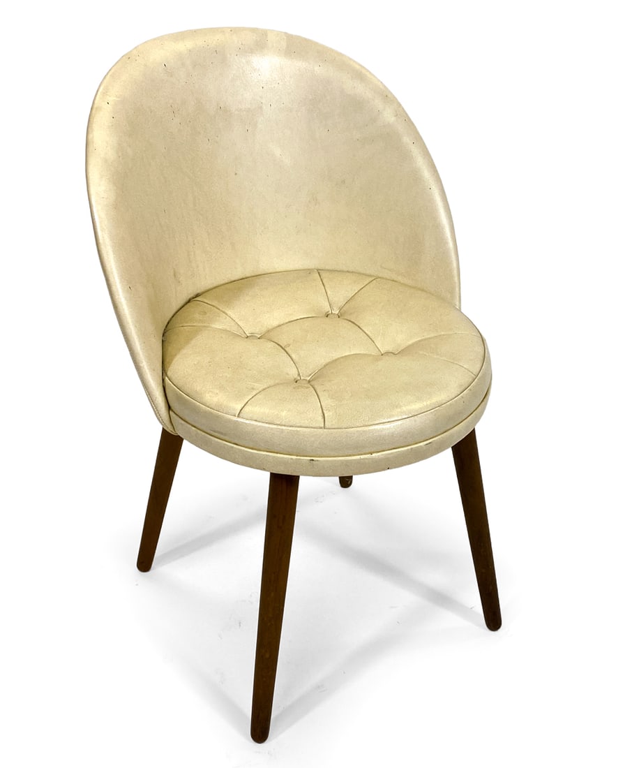 EJVIND JOHANSSON STYLE SIDE CHAIR 1960S: Tapered teak legs with white upholstery. Denmark, circa 1960s. Dimensions: H 28" x Dia. 19" x SH 16". Condition: Minor scuffs to wood, few scuffs to leather. Minor surface soiling. Wear consistent wit