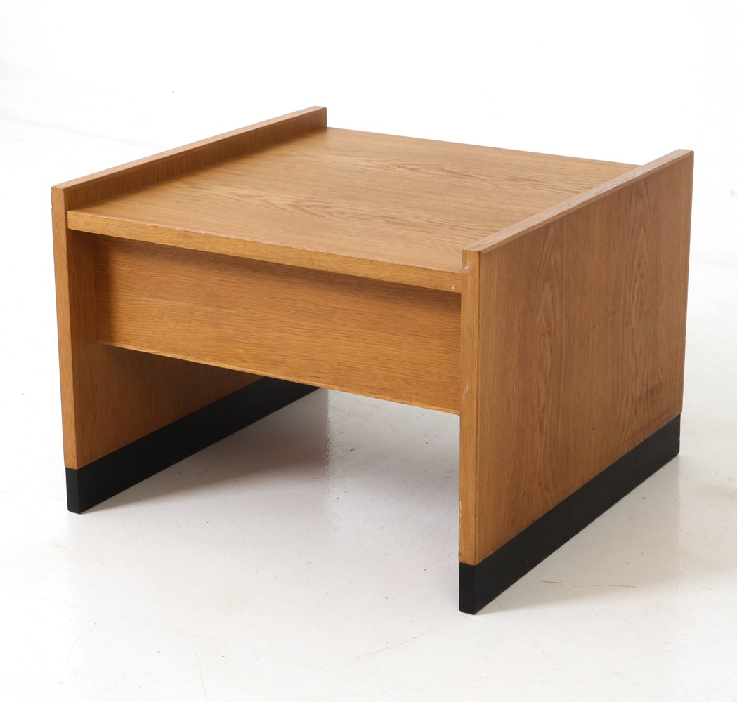 SCANDINAVIAN OAK SIDE TABLE 1960'S (1 of 15)