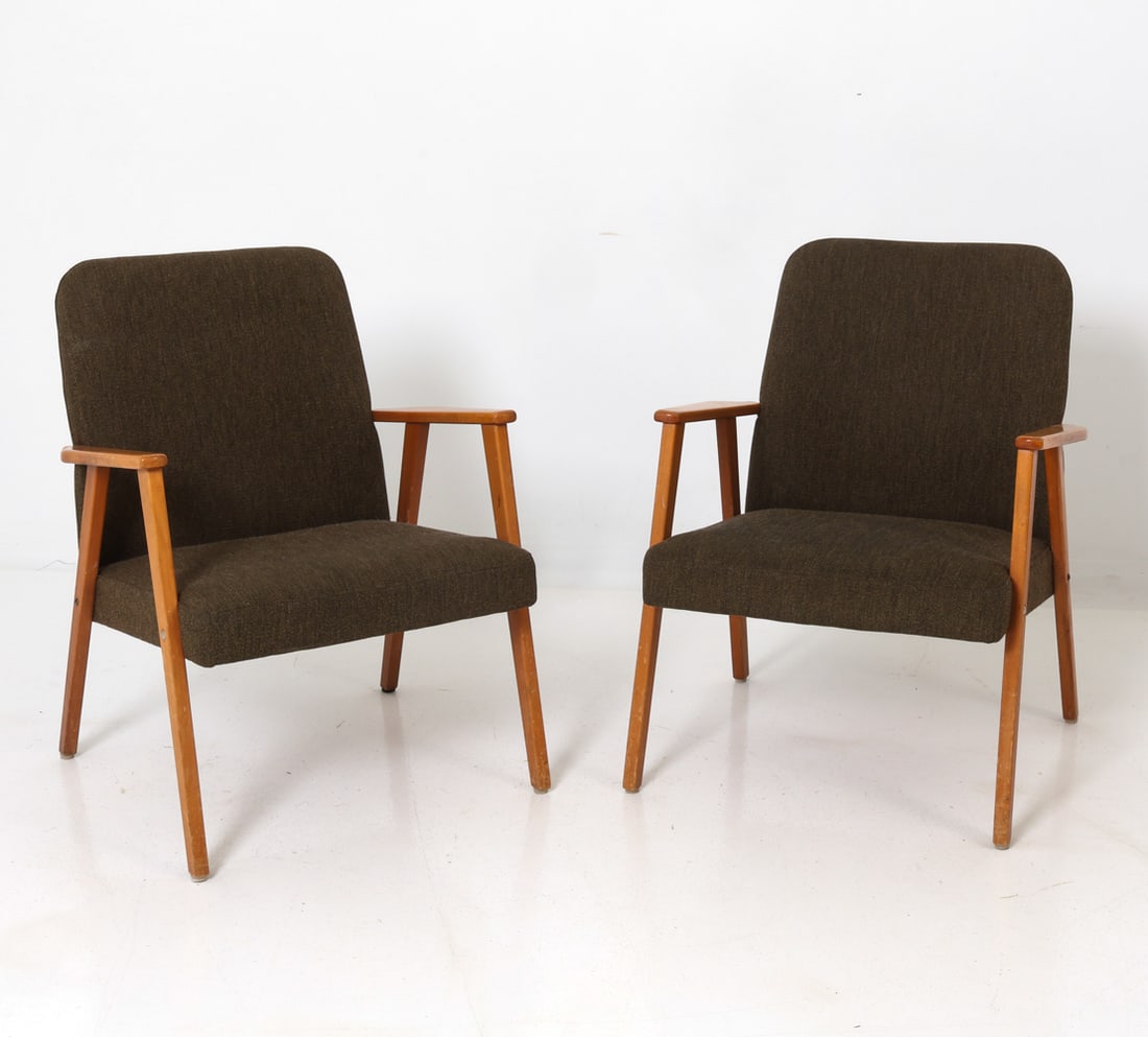 PAIR STYLE OF LAPPALAINEN FINNISH LOUNGE CHAIRS (1 of 16)