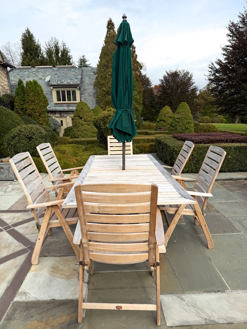 BROWN JORDAN MISSION TEAK TABLE & CHAIRS - 4