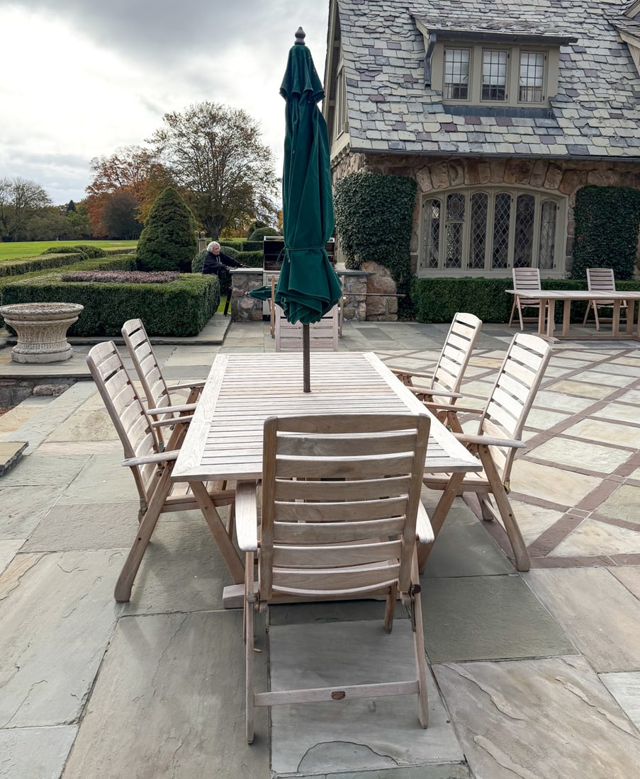 BROWN JORDAN MISSION TEAK TABLE & CHAIRS - 6