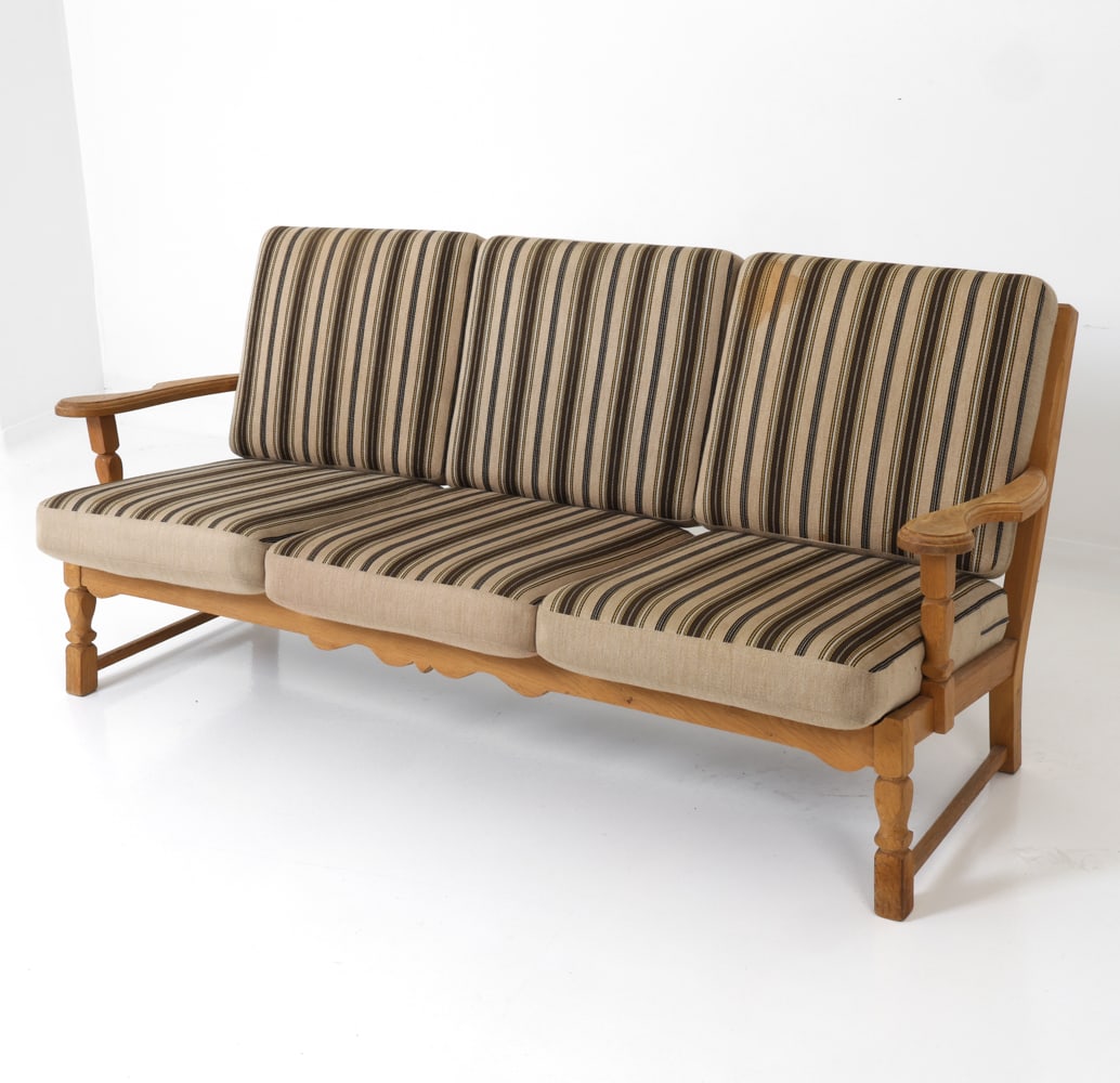 ATTR. HENNING KJAERNULF DANISH OAK SOFA C. 1970S (1 of 16)