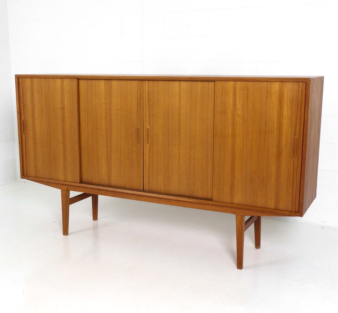 STYLE OF OMANN JUN DANISH TEAK SIDEBOARD C. 1960S (1 of 16)
