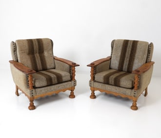 PAIR OF KJAERNULF STYLE DANISH OAK LOUNGE CHAIRS