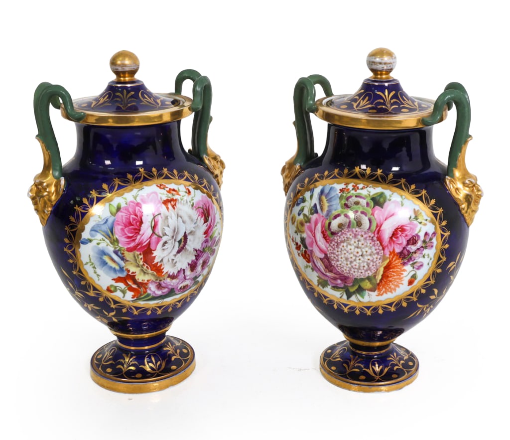 PAIR OF FRENCH OLD PARIS PORCELAIN URNS (1 of 17)