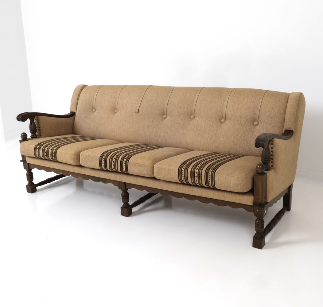 KJAERNULF STYLE DANISH OAK SOFA C. 1960S (1 of 18)