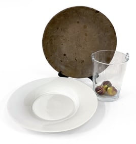 CONTEMPORARY DECORATIVE GROUPING