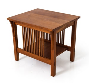 STICKLEY SPINDLE CHERRY SIDE TABLE MODEL 747