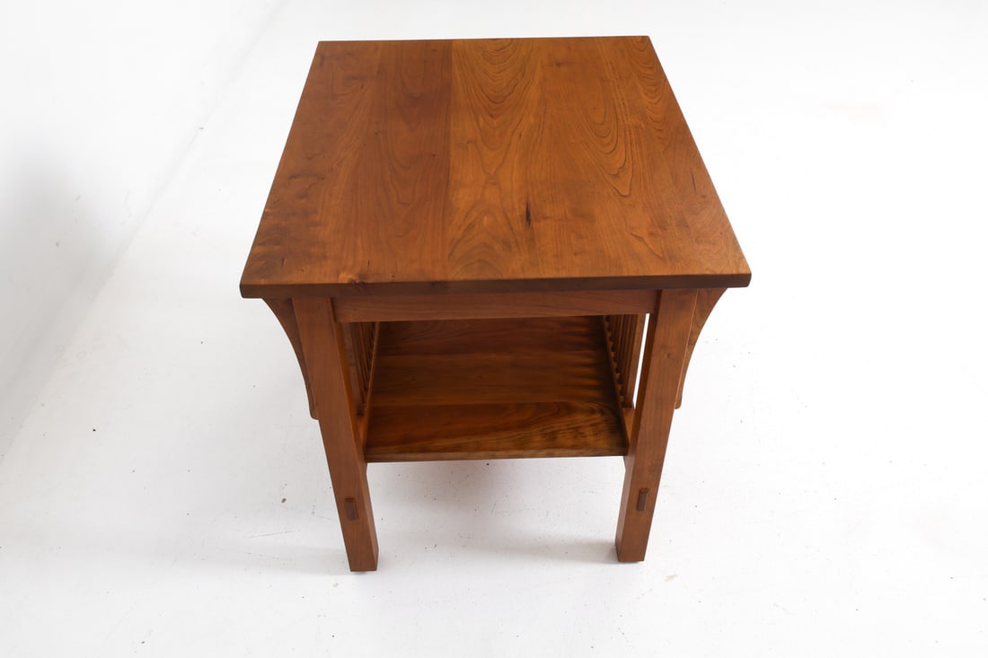 STICKLEY SPINDLE CHERRY SIDE TABLE MODEL 747 - 7