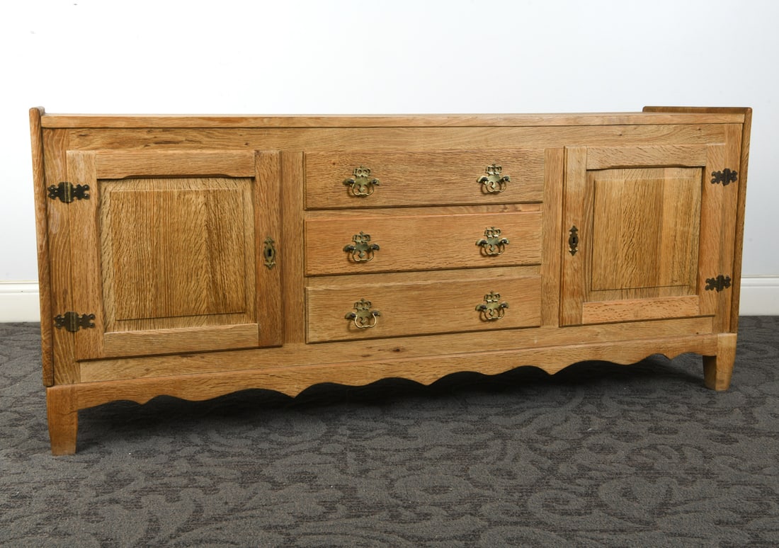 HENNING KJAERNULF STYLE DANISH OAK SIDEBOARD 1970S (1 of 14)