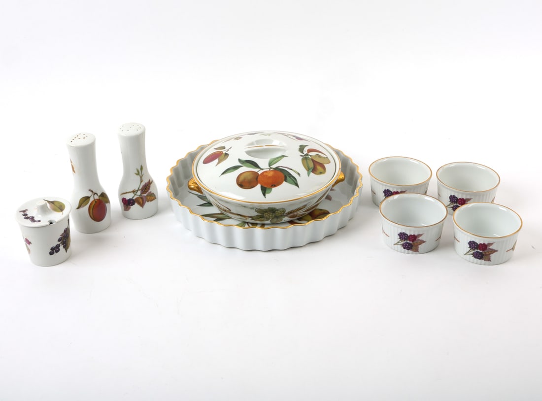 ROYAL WORCESTER PORCELAIN GROUPING: Including: (4) small dishes, (2) salt shakers, (1) sugar bowl, (1) serving plate, (1) pasta bowl. Marked, stamped underneath. Condition: Wear consistent with age and use as displayed. Dimensions: Larg