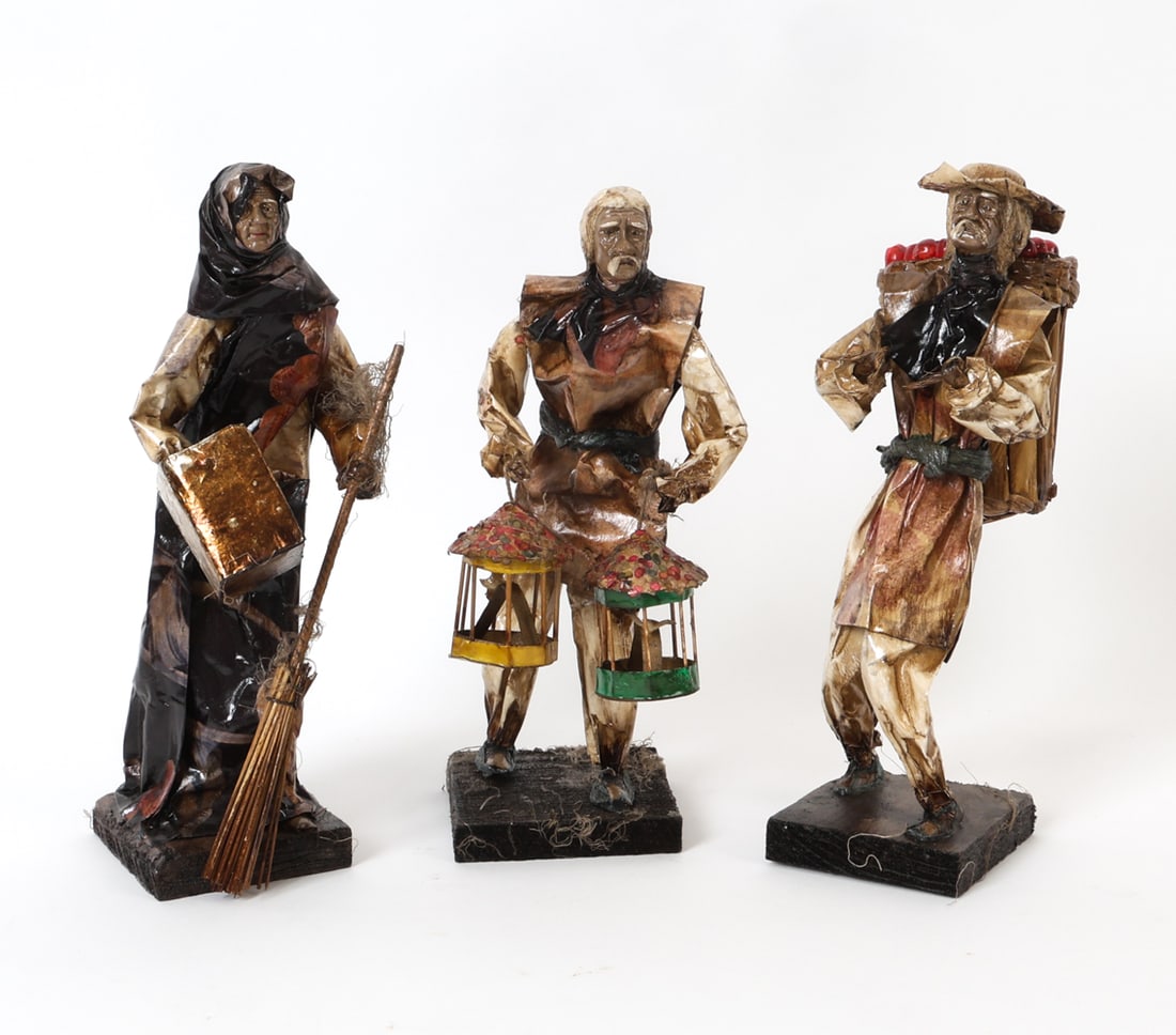 (3) GROUPING OF MEXICAN PAPIER-MACHE FIGURES (1 of 17)