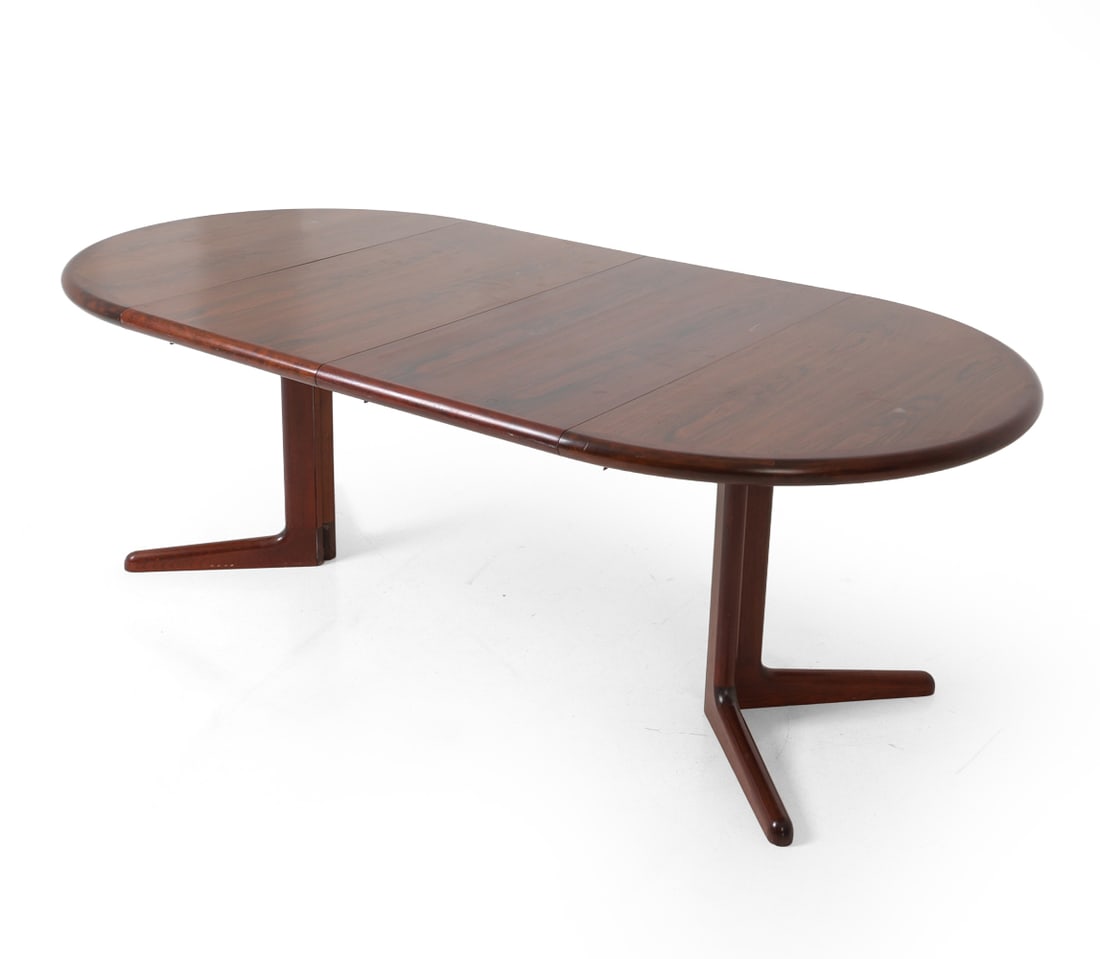 DYRLUND DANISH ROSEWOOD EXTENDING DINING TABLE (1 of 18)