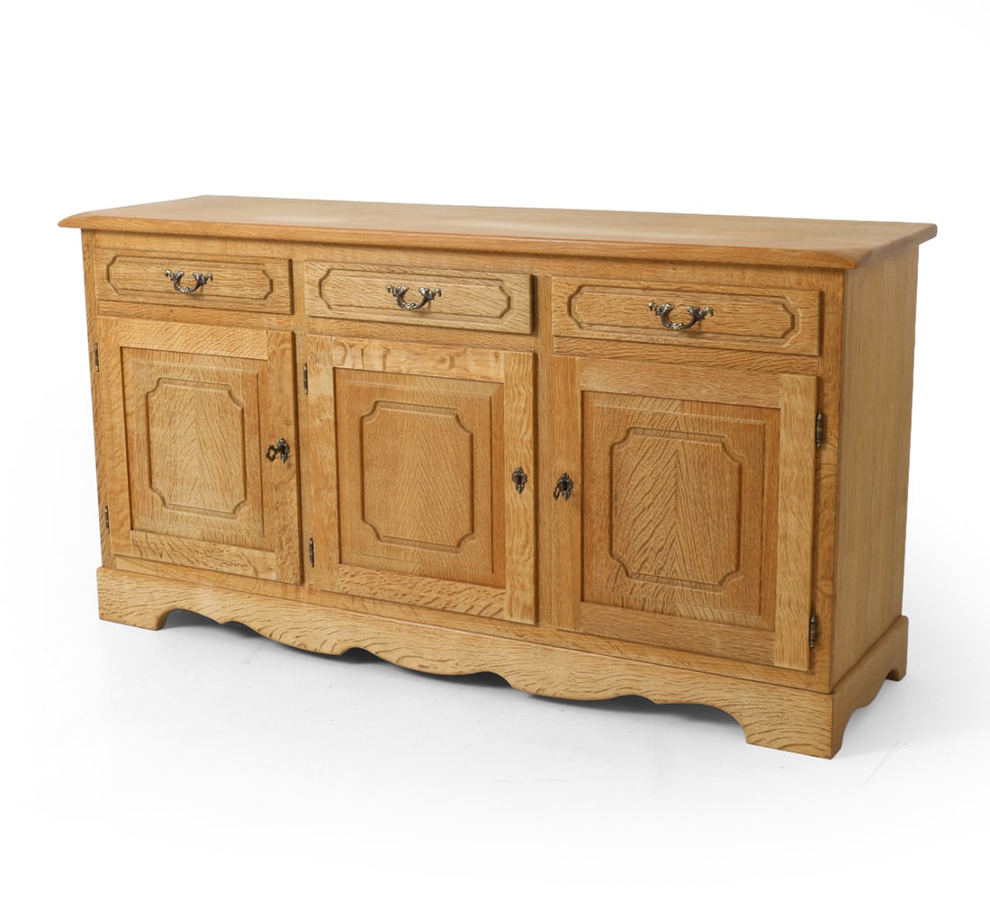 KJAERNULF STYLE DANISH OAK SIDEBOARD C. 1970S (1 of 18)