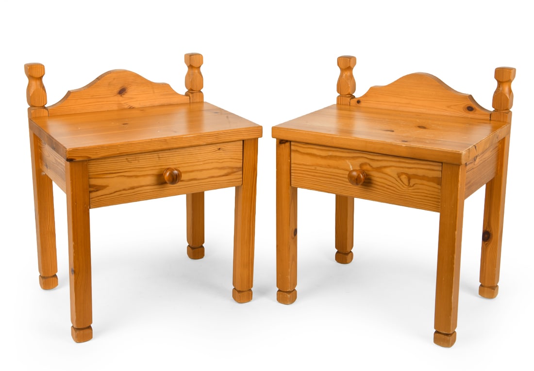 PAIR OF SCANDINAVIAN PINE NIGHTSTANDS C. 1960S: Two pine side tables. Single drawer with a round wooden knob and a curved back panel with rounded finials on the corner posts. Scandinavian, circa 1960s. Dimensions: H 22.5" x W 18" x D 14" Condition: