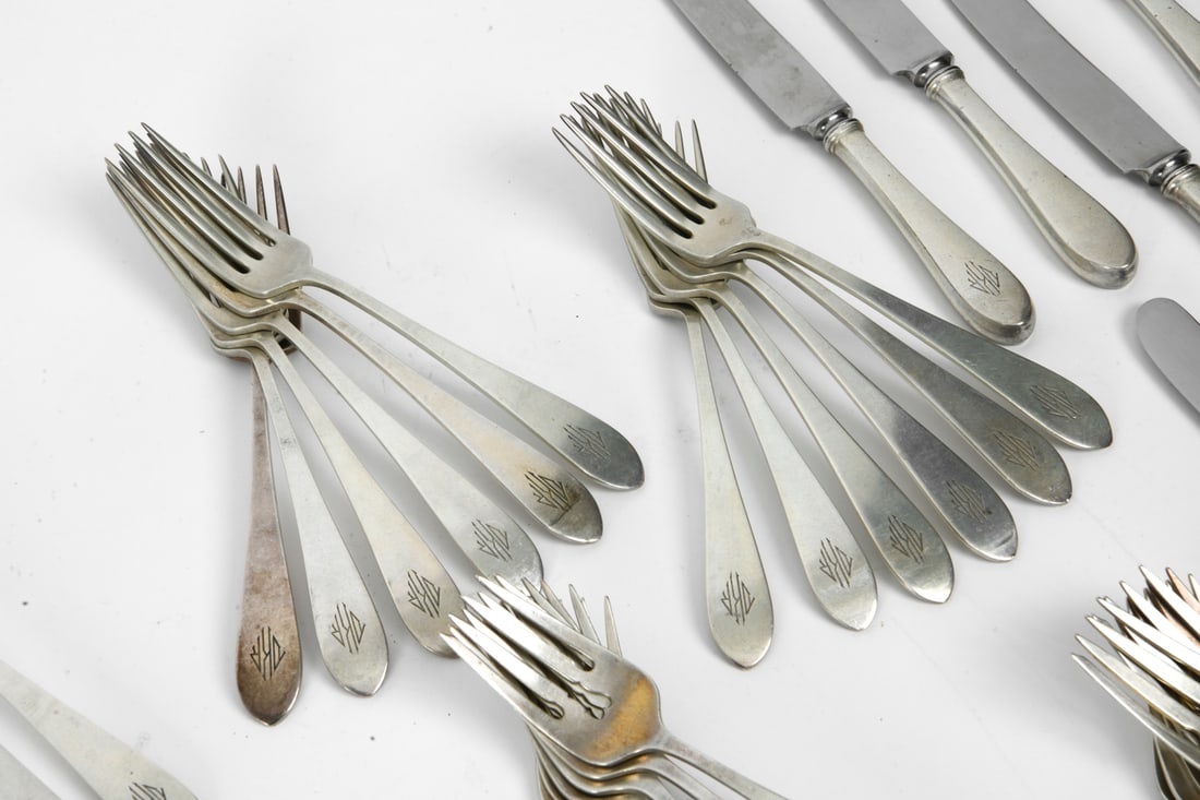 GORHAM STERLING SILVER FLATWARE SET - 12