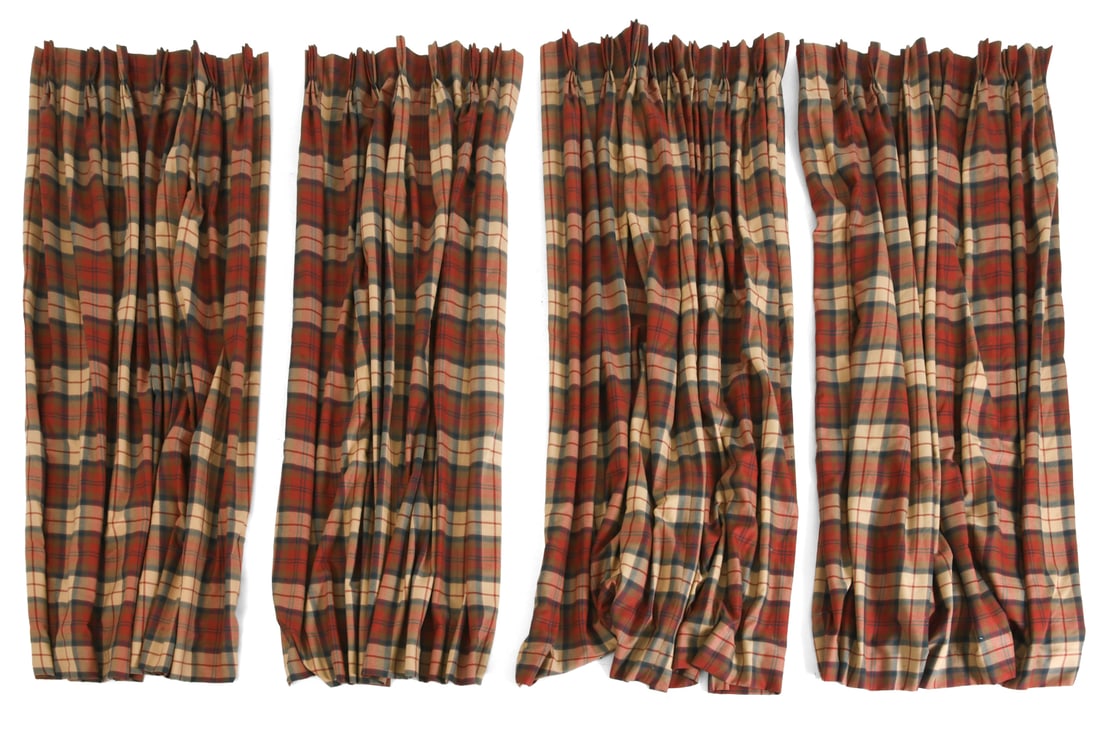 GROUPING OF PLAID DRAPERY CURTAINS (1 of 17)