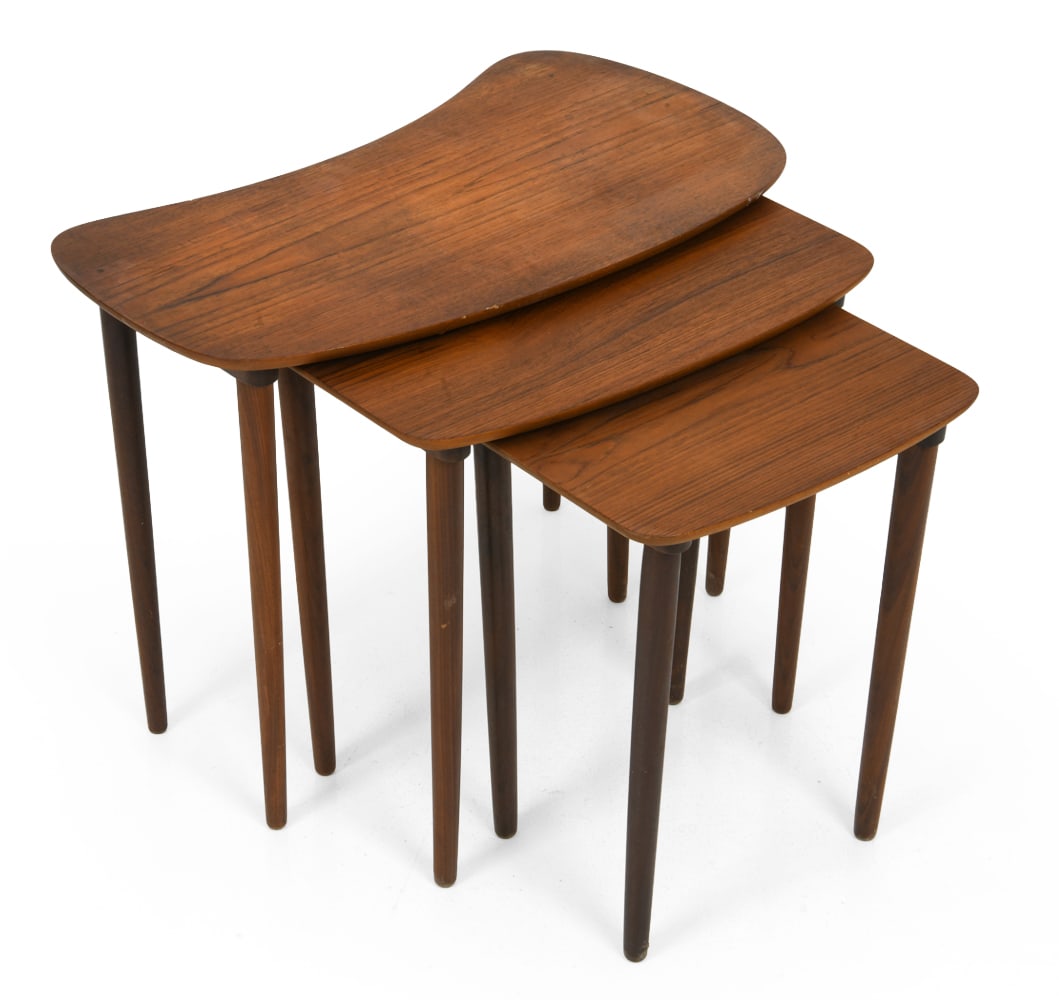 JORGENSEN STYLE DANISH TEAK NESTING TABLES 1960S (1 of 15)