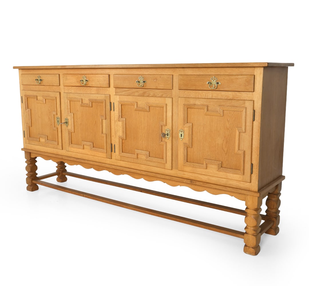 KJAERNULF STYLE DANISH OAK SIDEBOARD C. 1970S (1 of 17)