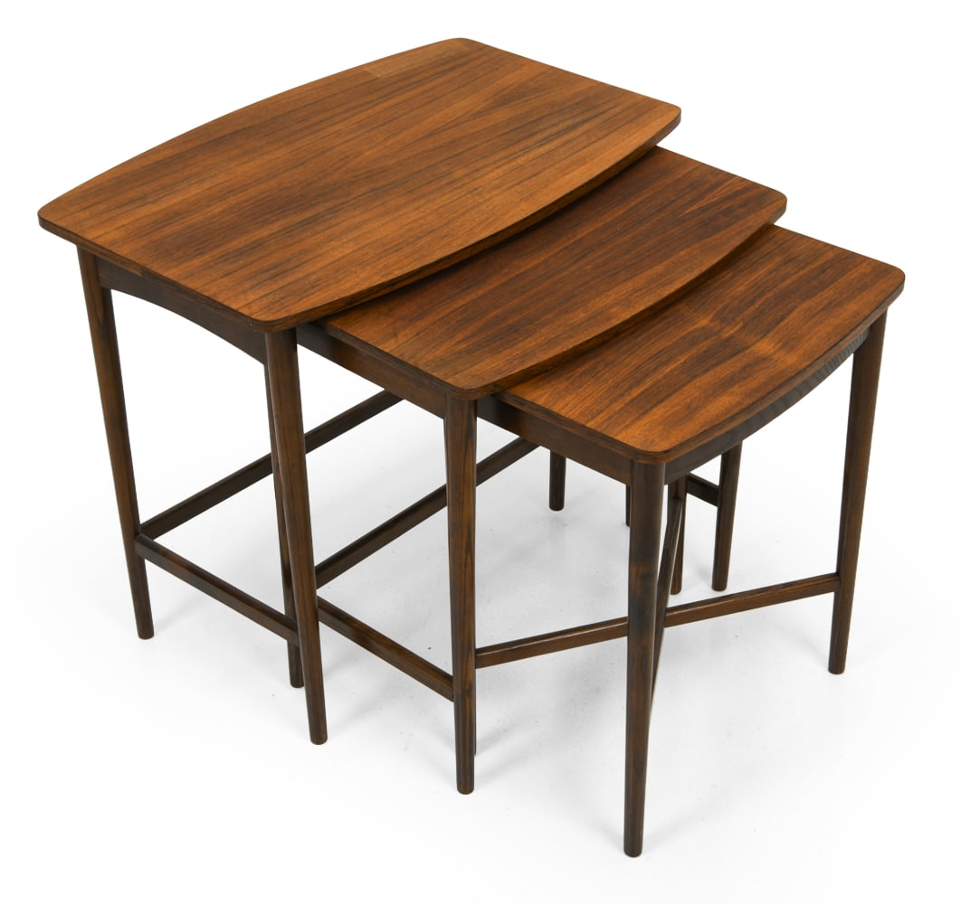 POUL HUNDEVAD STYLE DANISH ROSEWOOD NESTING TABLES (1 of 17)