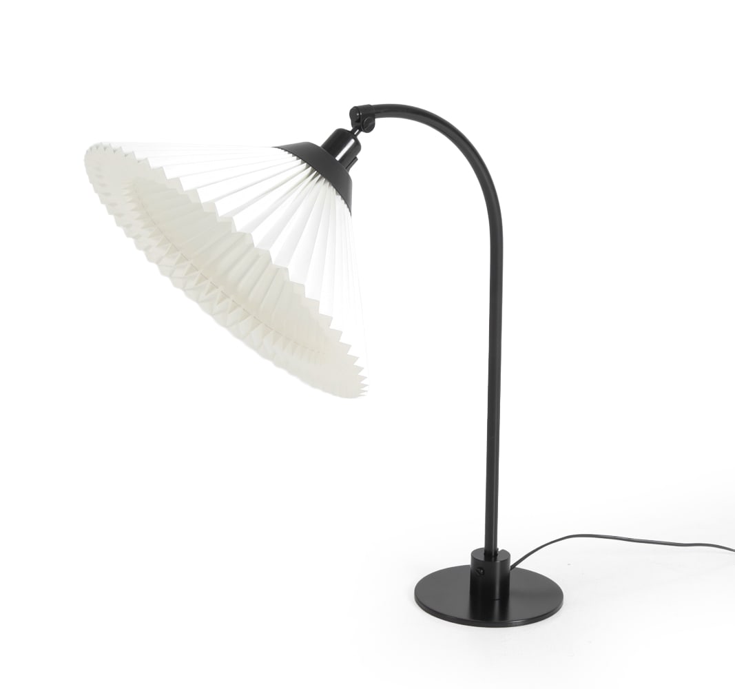 FLEMMING AGGER FOR LE KLINT MODEL 366 TABLE LAMP: Tagged under base. Denmark, 20th century. Dimensions: H 25" x W 16" x D 25.5". Condition: Wiring untested, European plug. DA_19