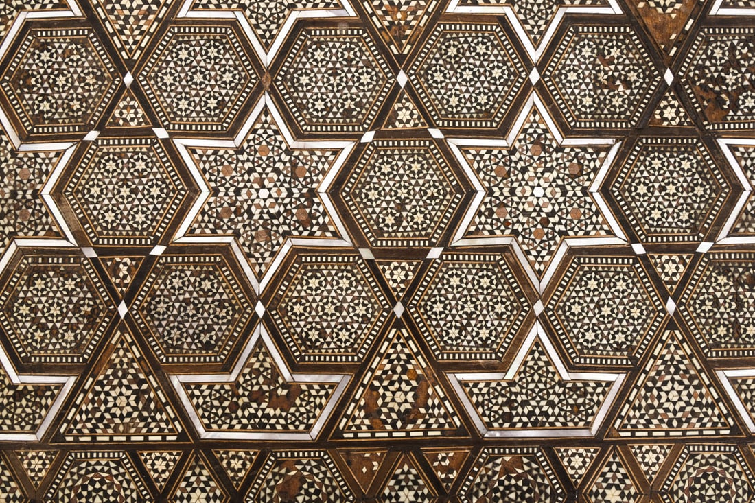 DAMASCUS CHESS AND BACKGAMMON GAMES TABLE - 10