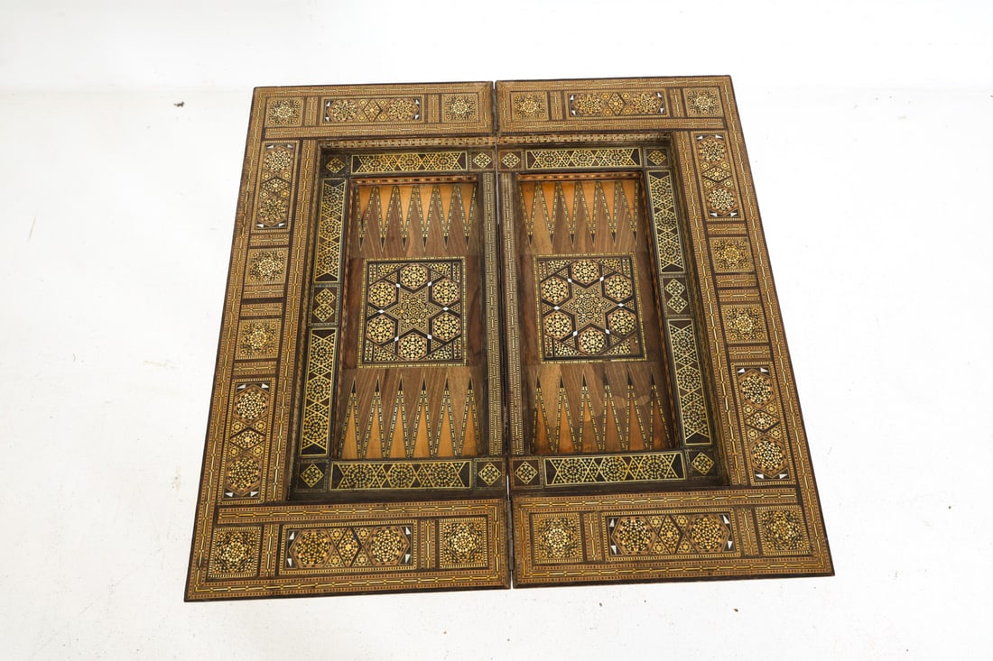DAMASCUS CHESS AND BACKGAMMON GAMES TABLE - 2