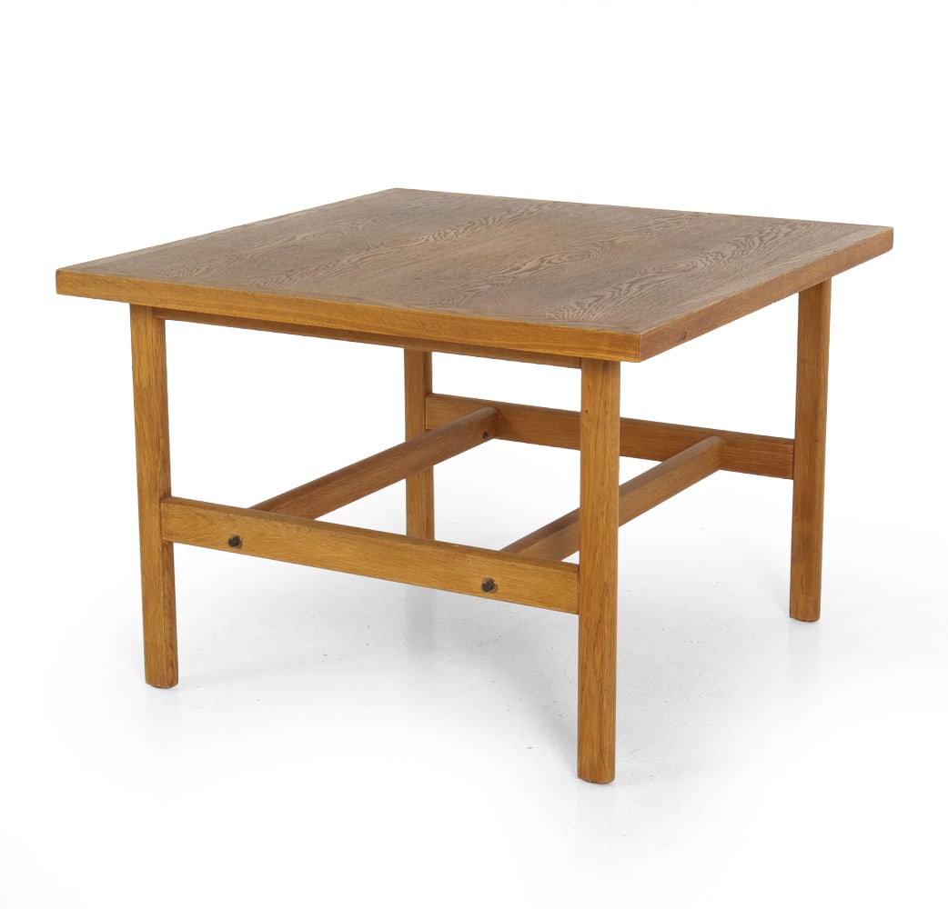 BORGE MOGENSEN FOR FDB DANISH OAK SIDE TABLE 1965: Oak side table designed by Borge Mogensen. Features square top and brass hardware. Marked and dated 65 to frame. Denmark. Dimensions: H 21.5" x W 31.5" x D 31.5" Condition: Wear consistent with age an