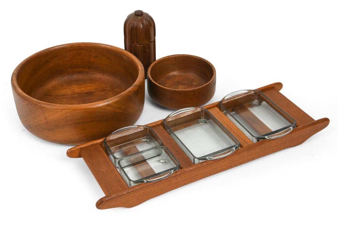 DANISH TEAK BOWLS & PEPPER MILL GROUPING W/ DANSK: Pepper mill marked for Dansk. Dimensions: (Bowl) H 4" x Dia 10" Condition: Wear consistent with age and use. Minor scratches. DA_182