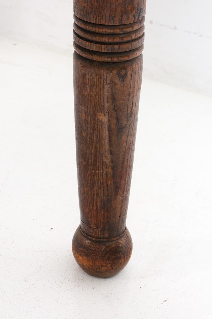 ANTIQUE OAK EXTENSION DINING TABLE - 13