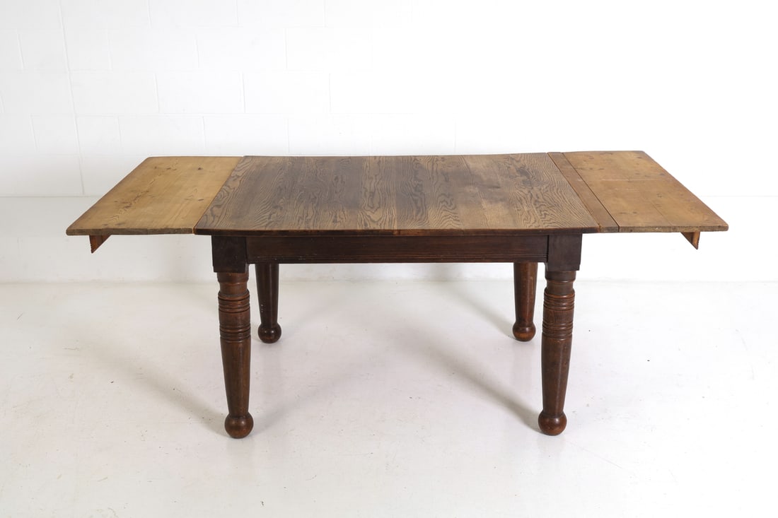 ANTIQUE OAK EXTENSION DINING TABLE - 17