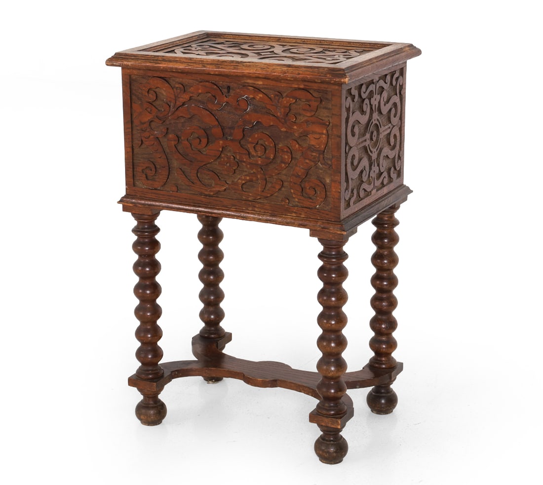 BAROQUE STYLE DANISH CARVED OAK CHEST C. 1930S (1 of 16)