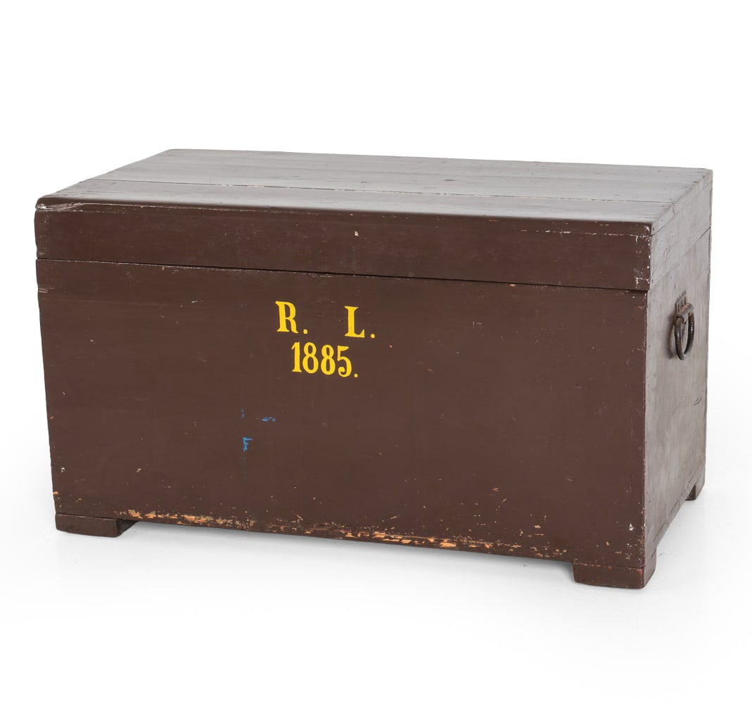 ANTIQUE PAINTED WOODEN CHEST 1885 (1 of 14)