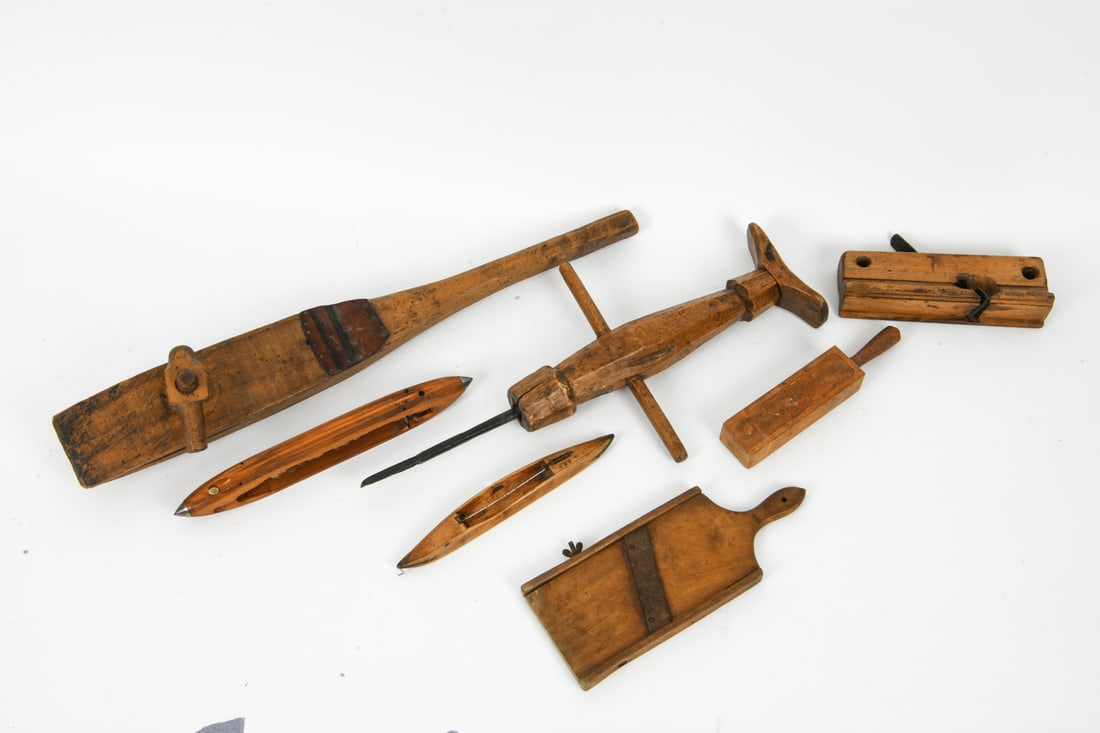 ANTIQUE PINE WORKBENCH TOOLS GROUPING - 3