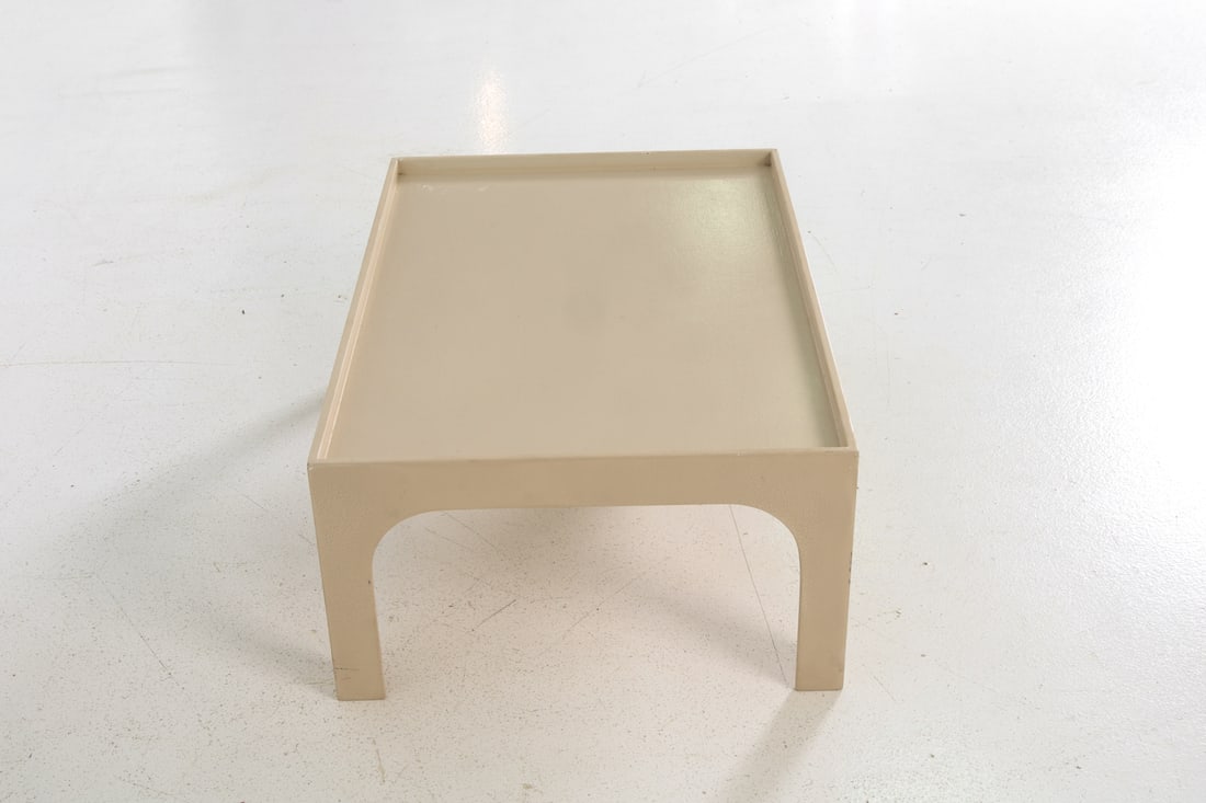 PAINTED WOODEN COFFEE TABLE - 7
