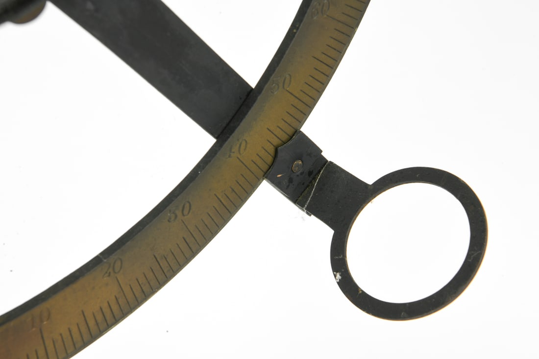 ANTIQUE REFRACTION AND REFLECTION DEMONSTRATOR - 4