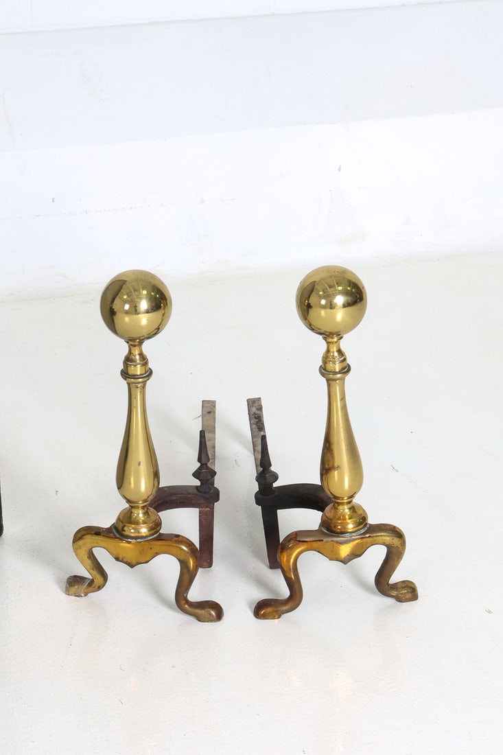 FIREPLACE ACCESSORY GROUPING - 3