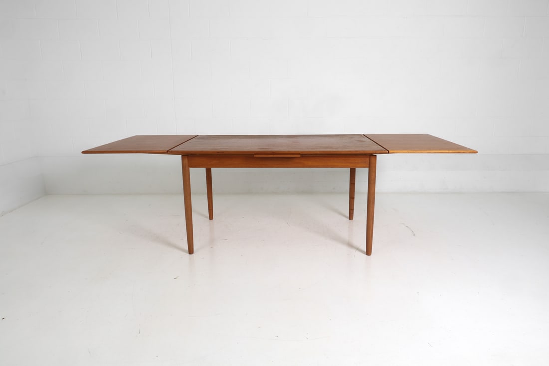 ARNE VODDER STYLE DANISH TEAK DINING TABLE - 5
