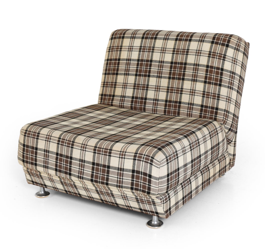 GERMAN PLAID FOLDING DAYBED LOUNGE CHAIR C. 1970S: Marked "STABIL" on the floor glide base. Germany, circa 1970s. Dimensions: H 26.5" x W 28" x D 28"-75" x SH 15". Condition: Losses to gliders. Slight fading and discoloration to fabric. Wear consisten