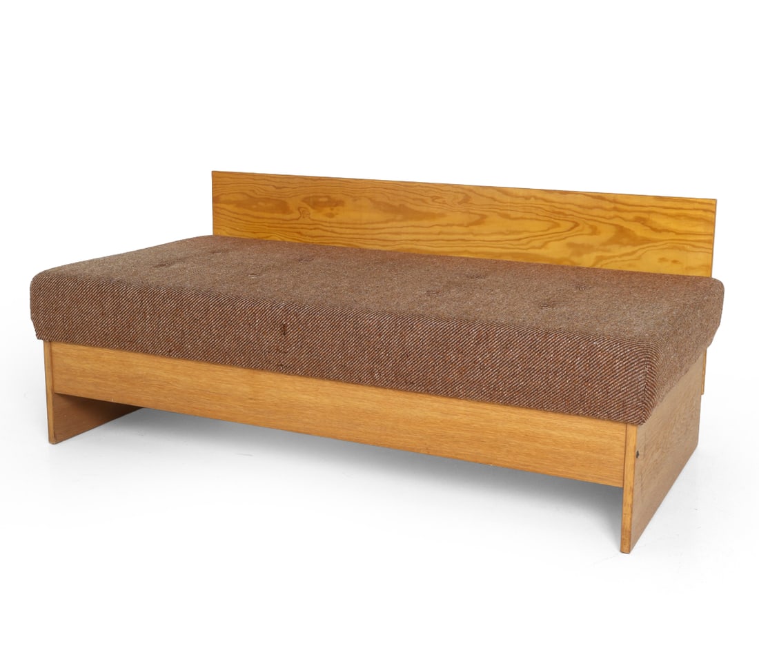 HESTBAEK MOBLER DANISH OAK DAYBED SOFA C. 1970S (1 of 15)